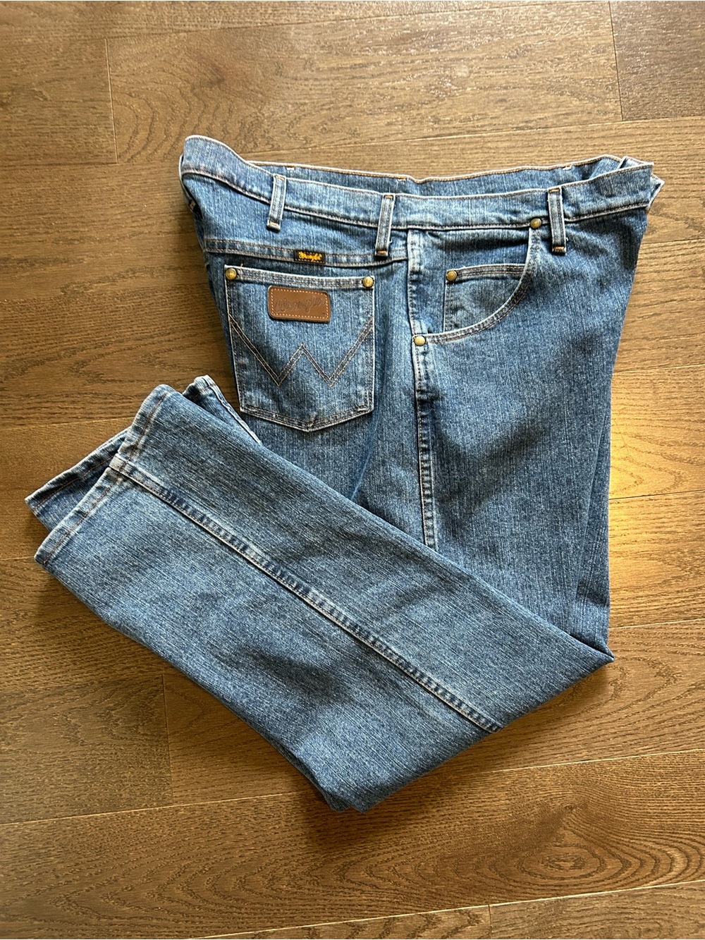 Wrangler Advanced Comfort Cowboy Cut Regular Fit Jeans 36x30 Medium Wash